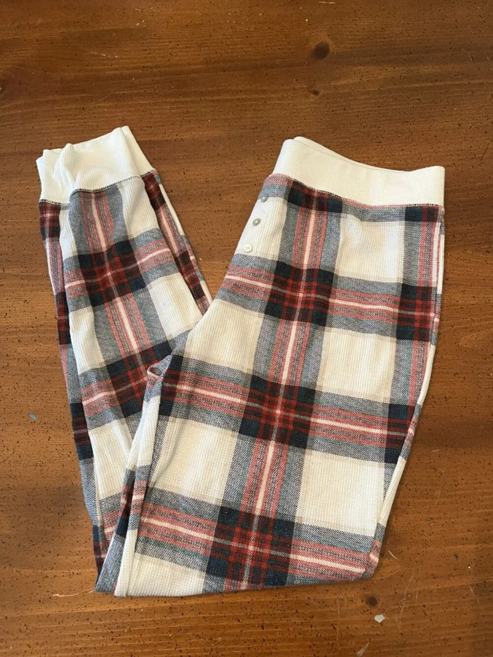 Stars Above Holiday Plaid Pajama Set - Size M